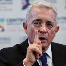  Fue negado habeas corpus que pedía revocar la detención del expresidente Álvaro Uribe